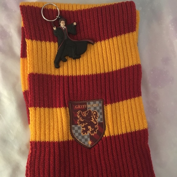 harry potter Accessories - Harry Potter Gryffindor Scarf and Keychain harry potter Accessories - Harry Potter Gryffindor Scarf and Keychain